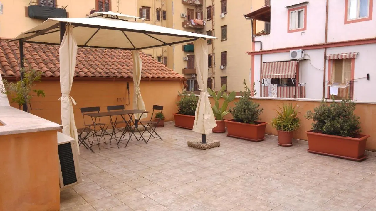 פלרמו Porta Sant'Agata Apartments איטליה
